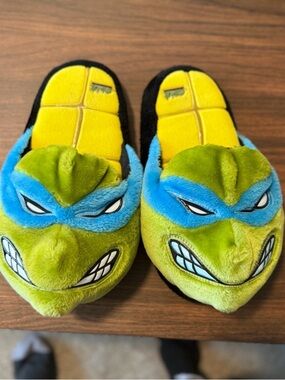Teenage Mutant Ninja Turtles Slippers Kids Size 3-4 TMNT Plush House Shoes